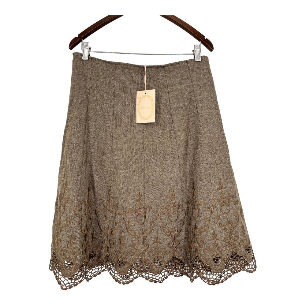 Toi et Moi Brown Tweed Pleated Skirt w/ Embroidery/Lace Detail- Size Medium- NWT